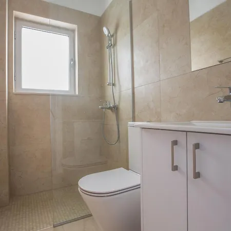 3 Schlafzimmer Mit Privatem Pool Im Zentrum Semesterbostad